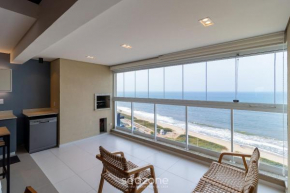 Apto quadra mar em Balneário Piçarras VHU1201